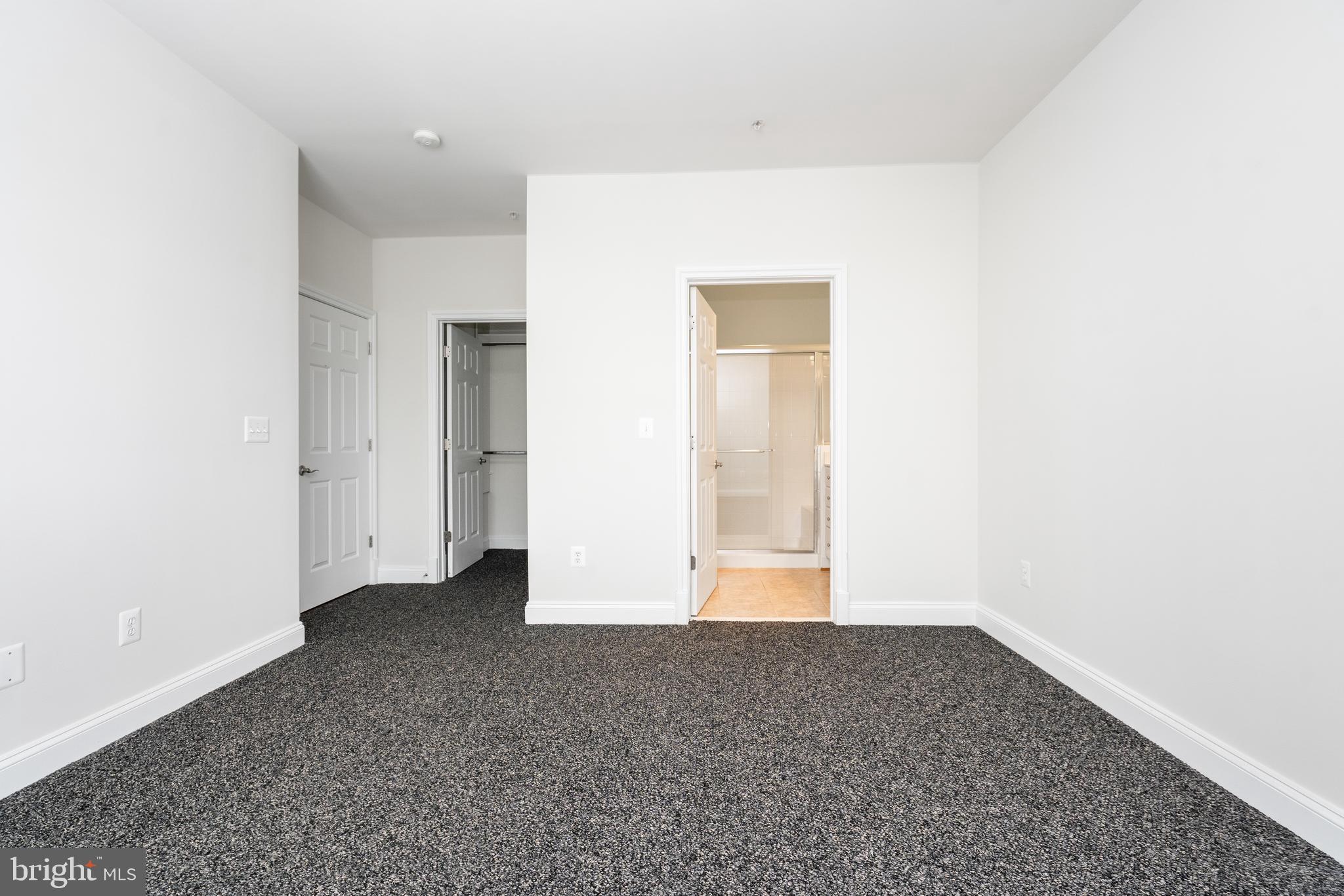 THE BLUFFS AT QUARRY LAKE - Residential