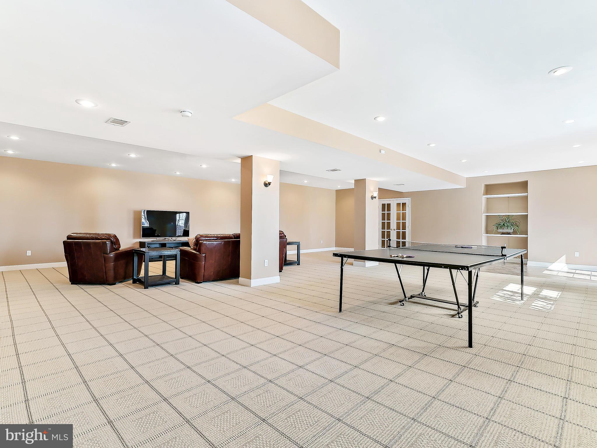 HUNT VALLEY - Residential