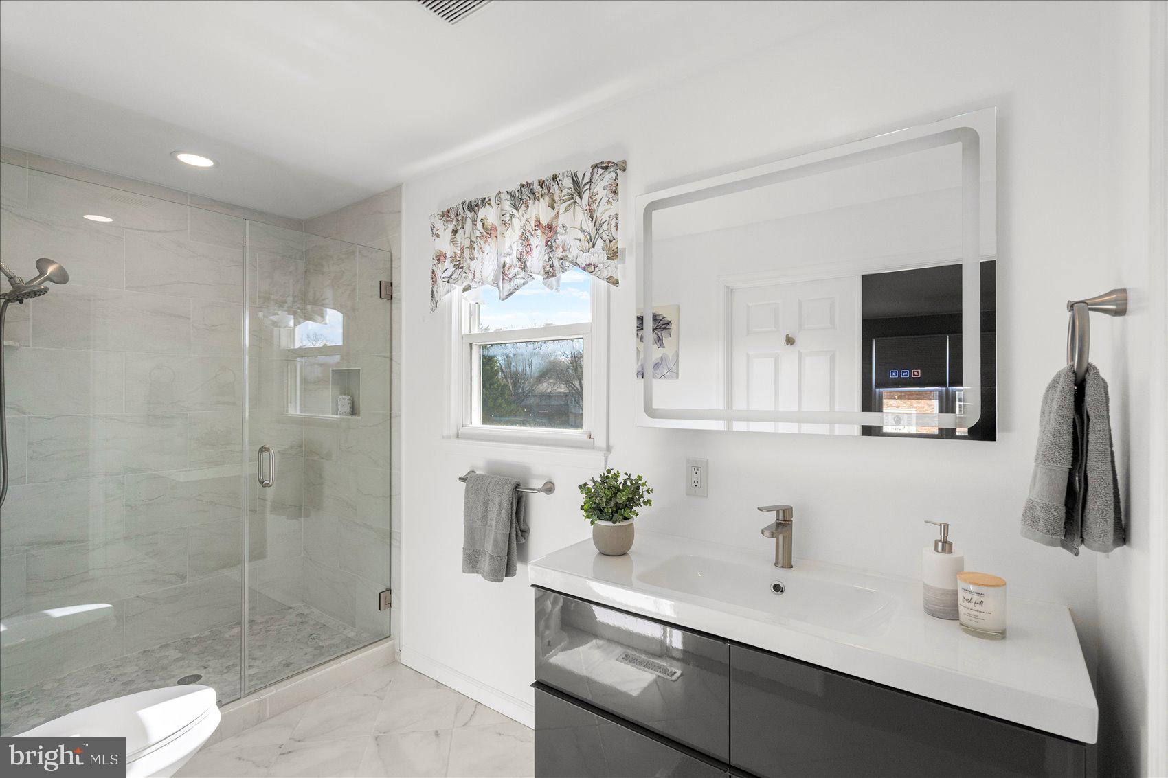 DISCOVERY ACRES - Residential