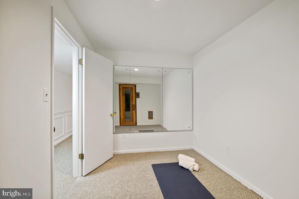 OLD FARM - Residential