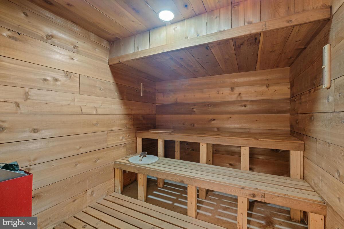 OLD FARM - Residential