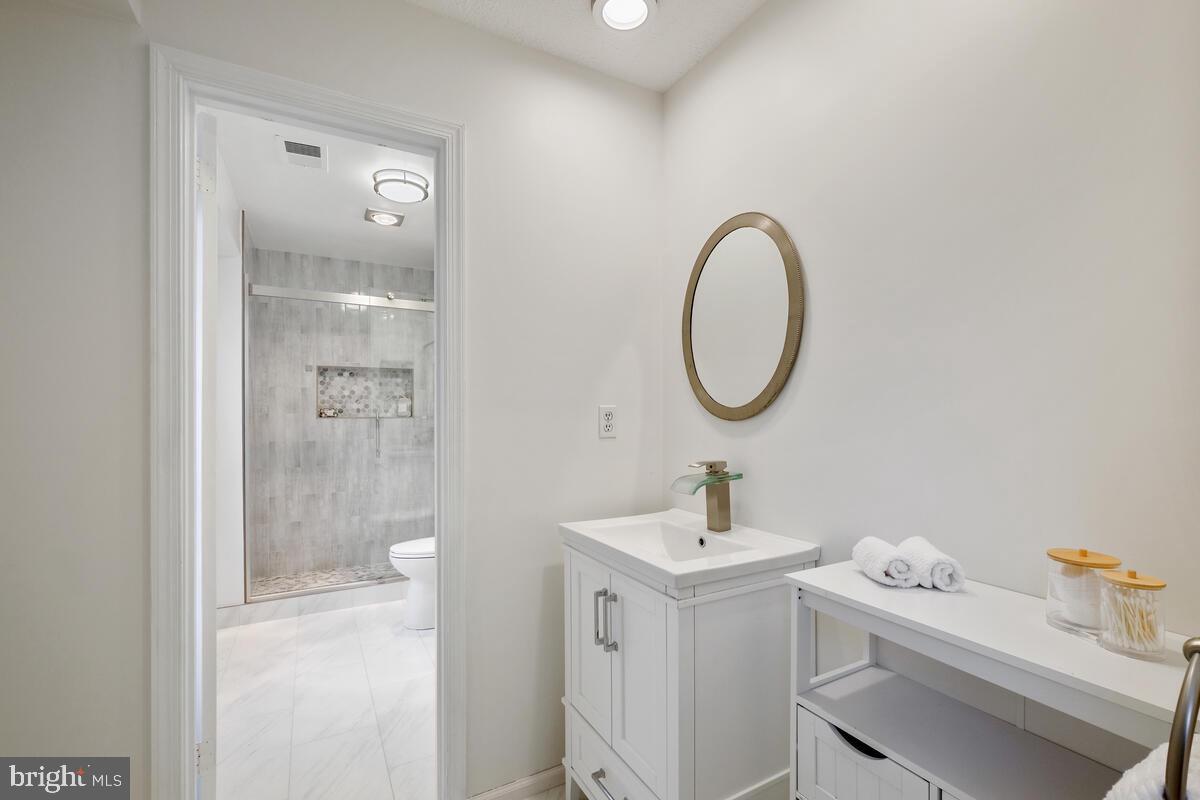 OLD FARM - Residential