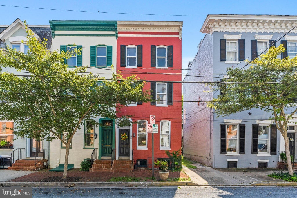 Photo of 114 W Third Street, FREDERICK, MD 21701 (MLS # MDFR2089628)