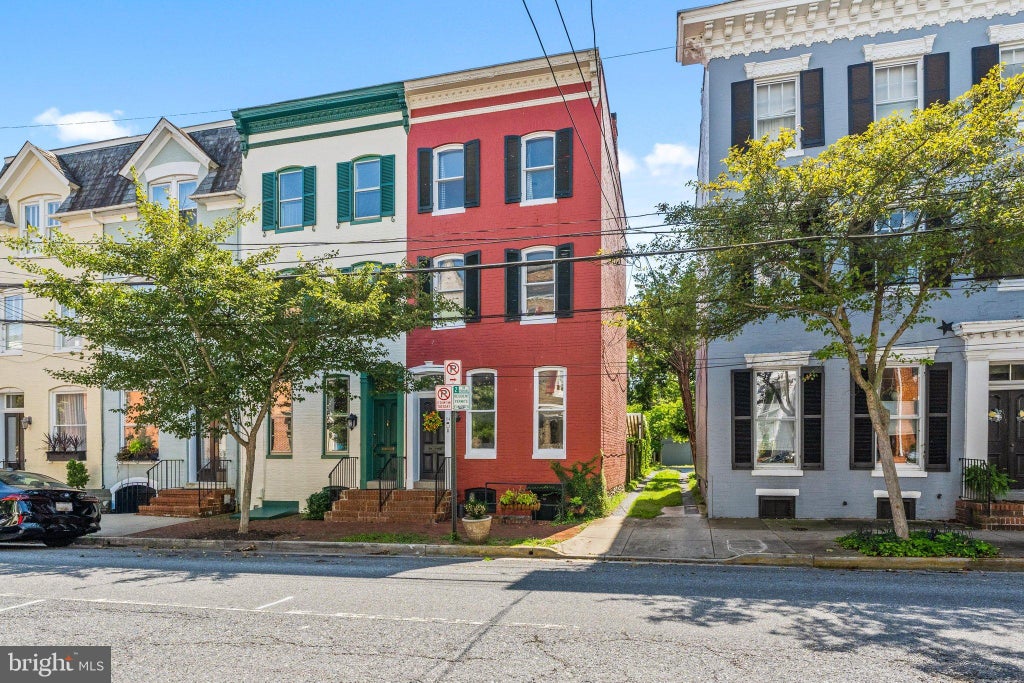 Photo of 114 W Third Street, FREDERICK, MD 21701 (MLS # MDFR2089628)