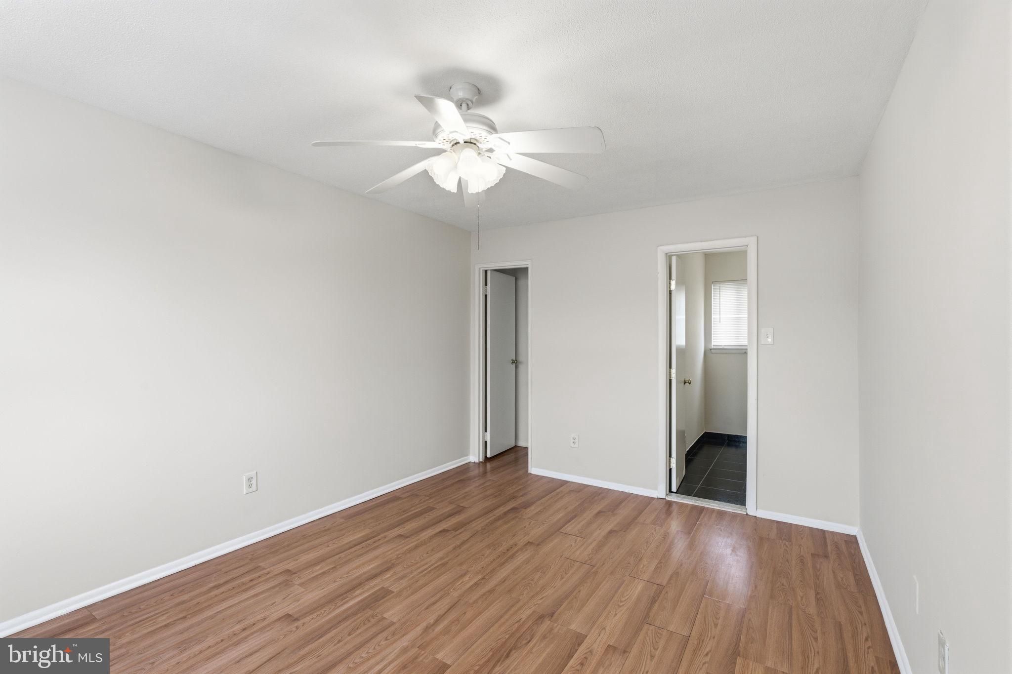 COUNTY DOWNE - Residential