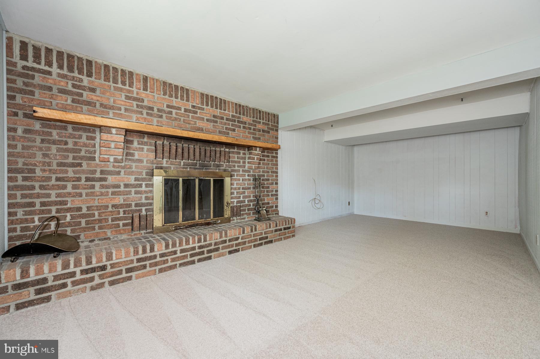 OAKLAND MILLS - Residential