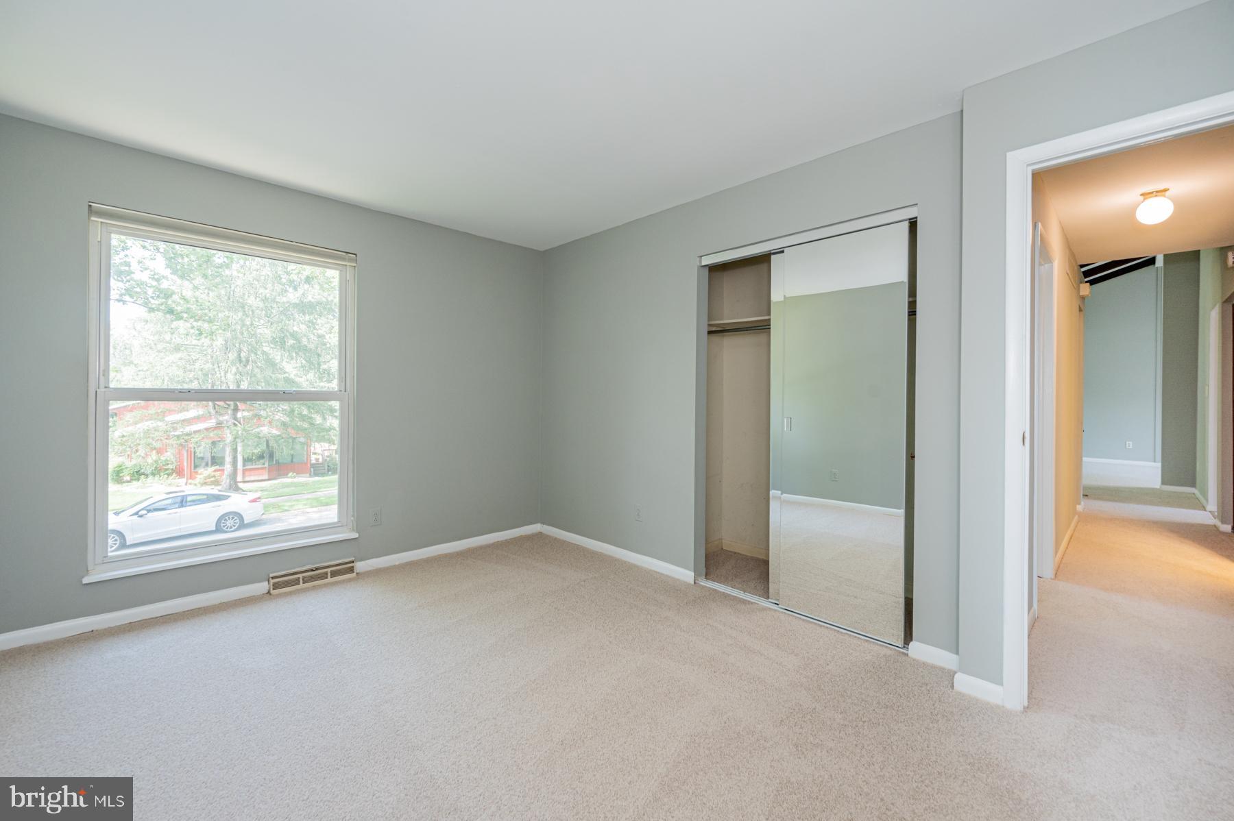 OAKLAND MILLS - Residential