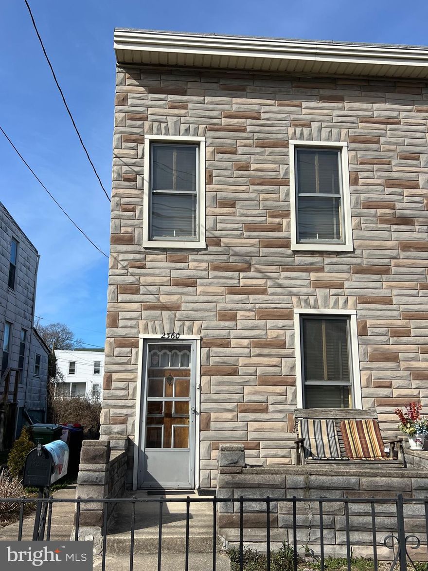 Family is moving out please allow an hour lead time for showings. Investors WELCOME !!!  HIGHEST AND BEST DUE 2/18/24 BY 4 PM