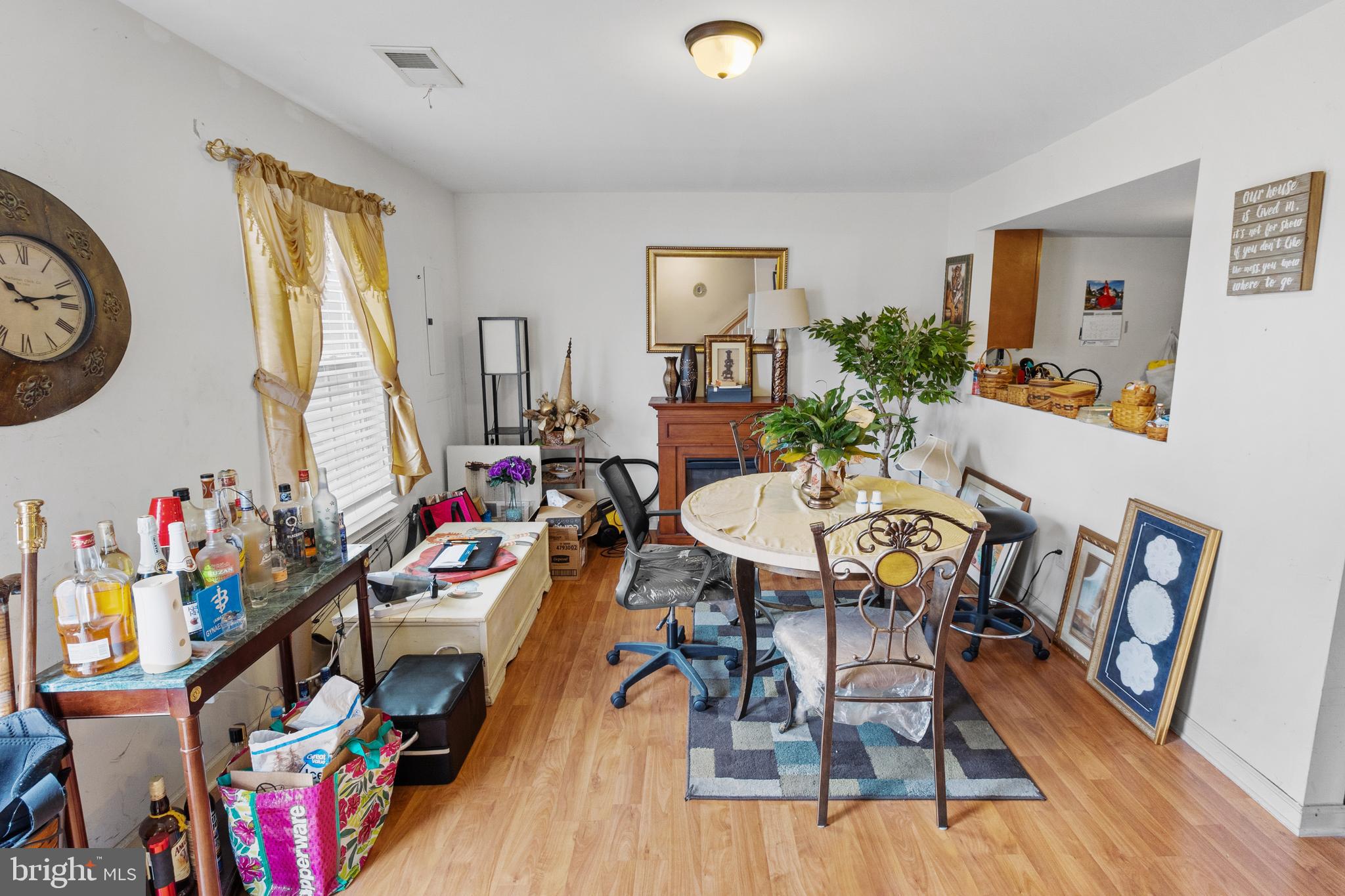 TABLER STATION MANOR - Residential