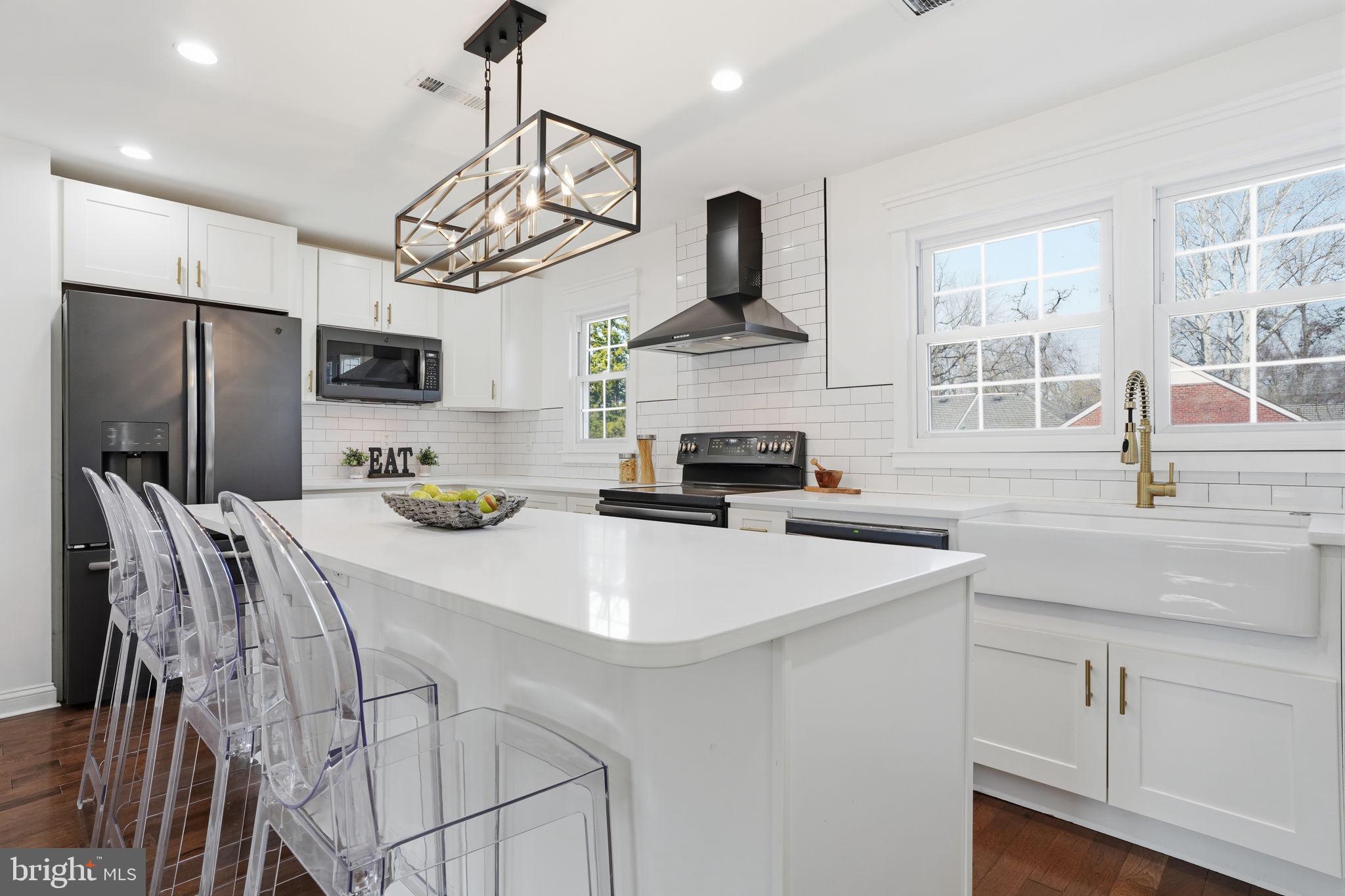 YARDLEY COMMONS - Residential