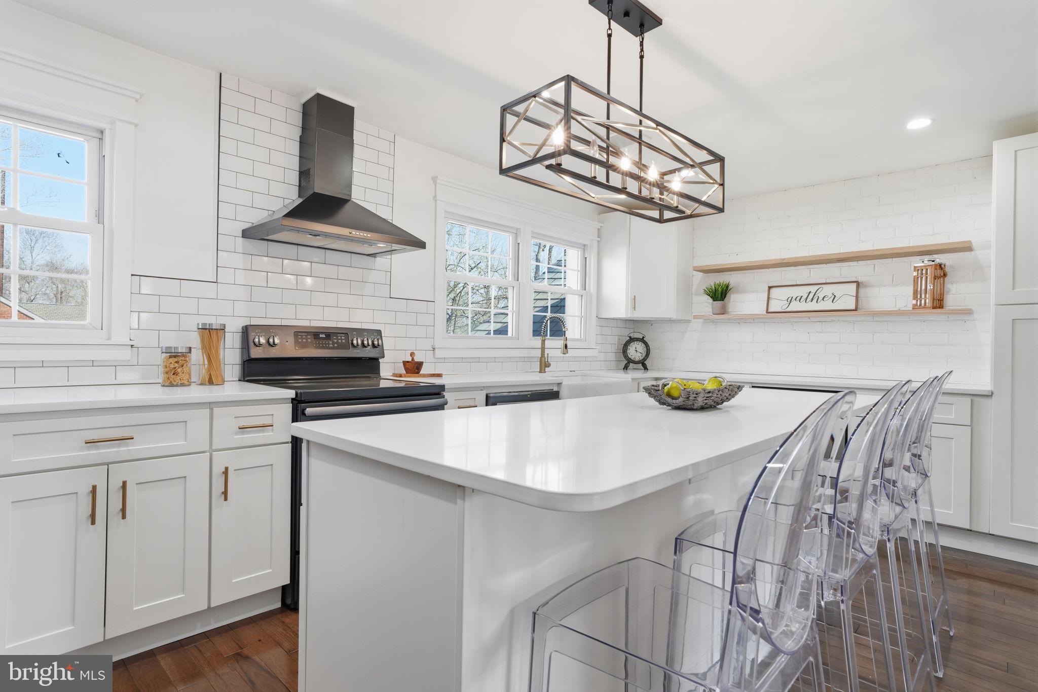 YARDLEY COMMONS - Residential