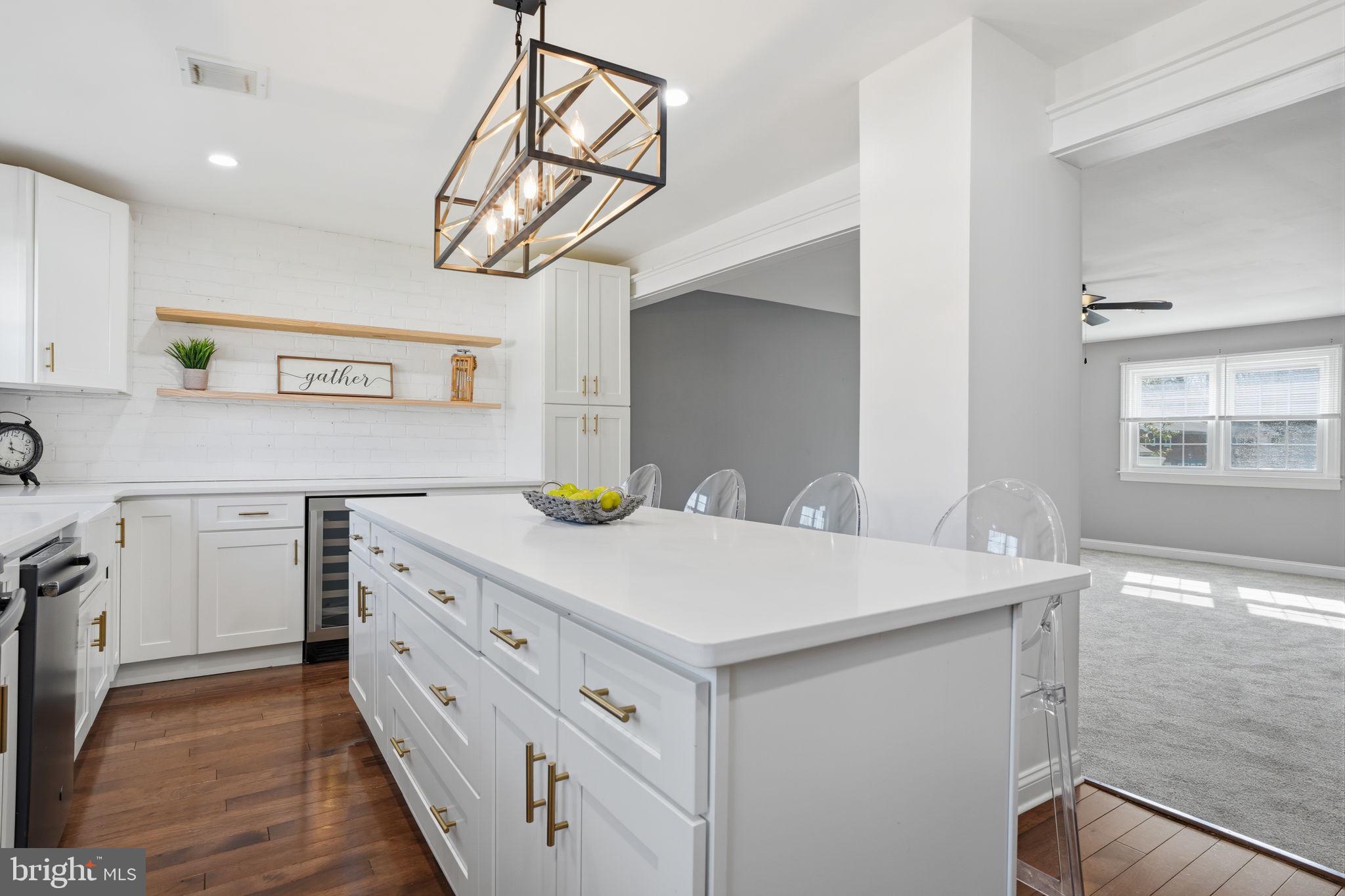 YARDLEY COMMONS - Residential