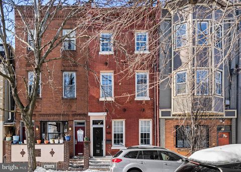 828 S 5TH STREET PHILADELPHIA PA 19147