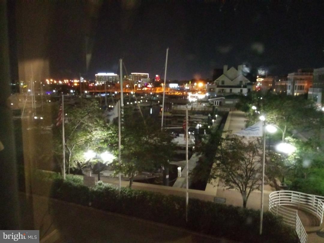 PIERSIDE AT HARBORVIEW - Residential