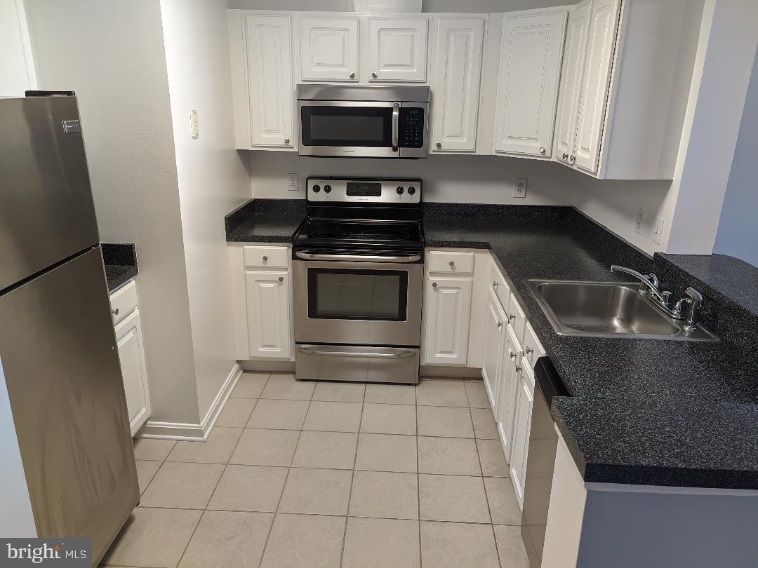 PIERSIDE AT HARBORVIEW - Residential