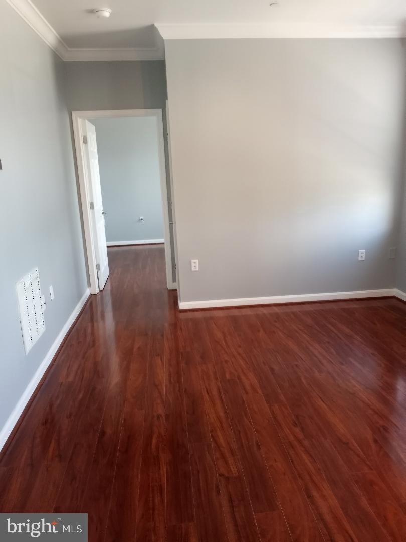 PIERSIDE AT HARBORVIEW - Residential