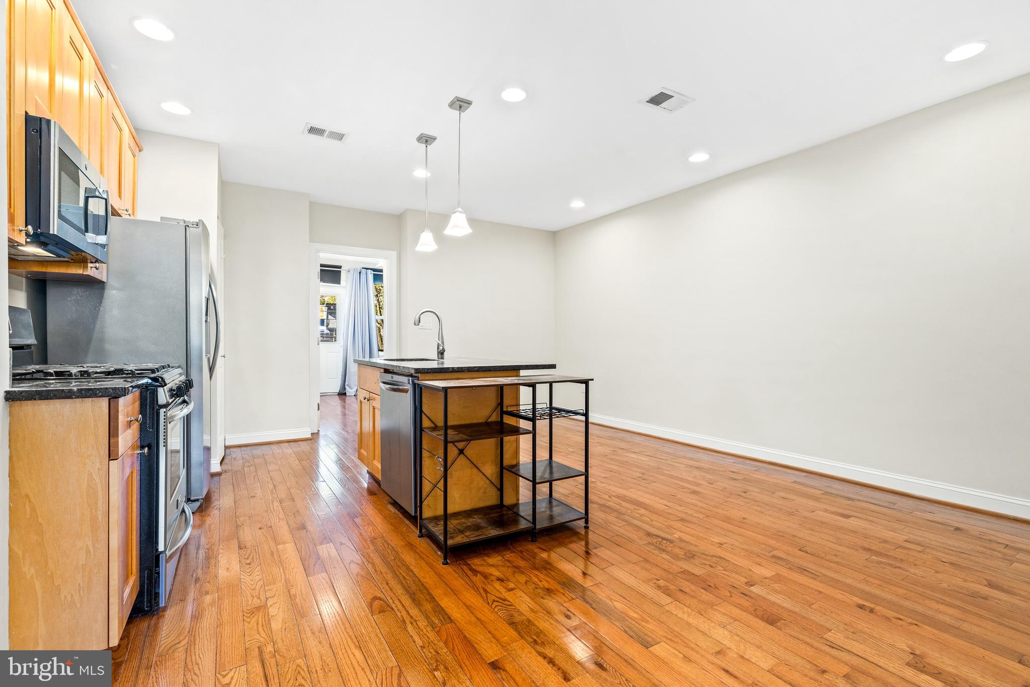 3940 7TH STREET NE 4