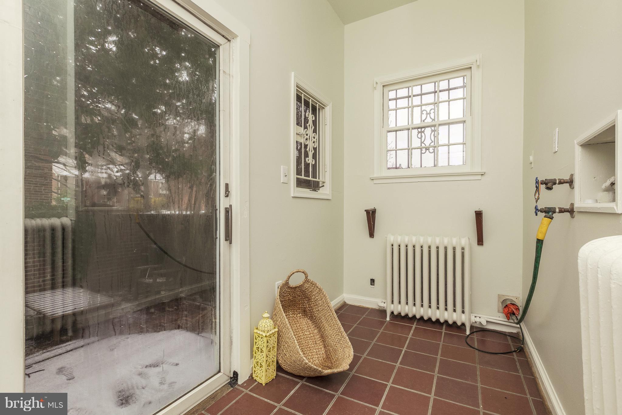 BOLTON HILL HISTORIC DISTRICT - Residential Income