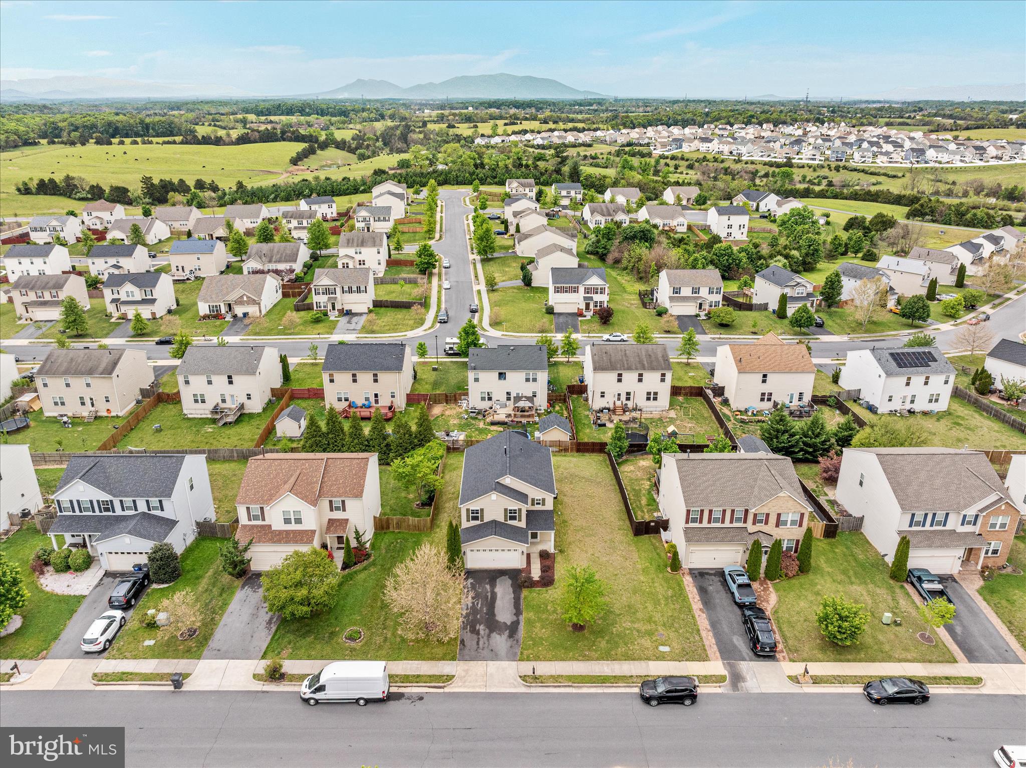 MEADOWS EDGE - Residential
