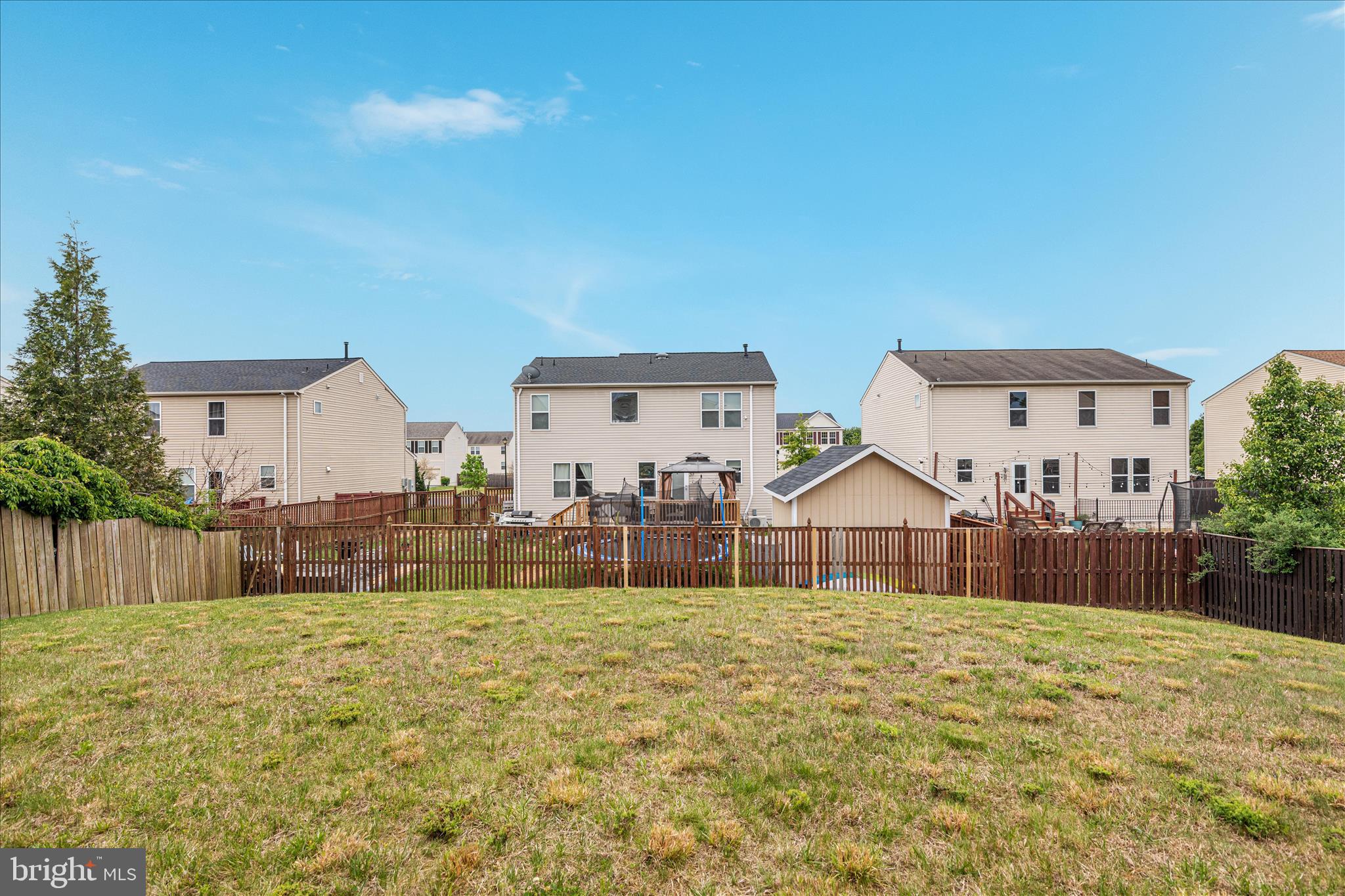 MEADOWS EDGE - Residential