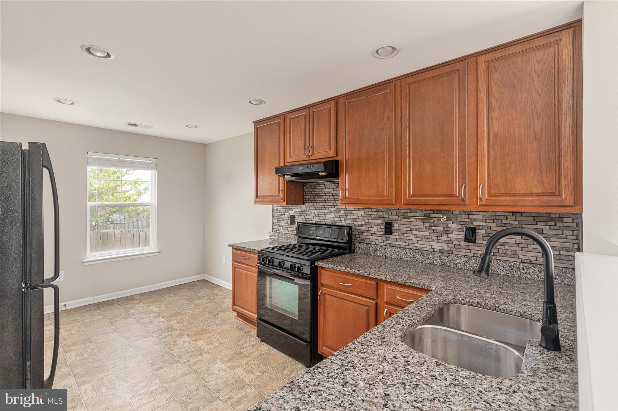 MEADOWS EDGE - Residential