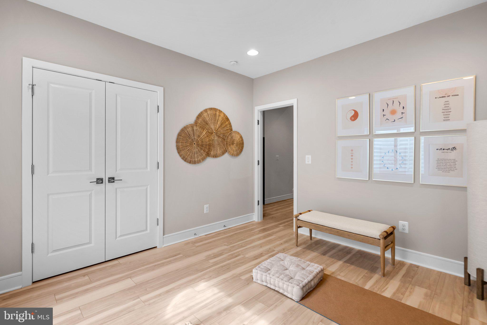 GLENMORE FARM - Residential