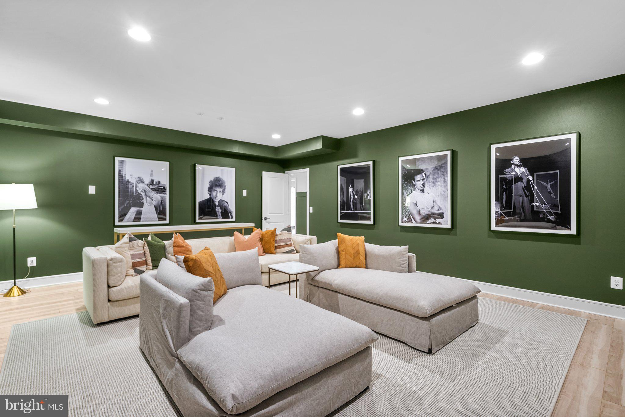 GLENMORE FARM - Residential