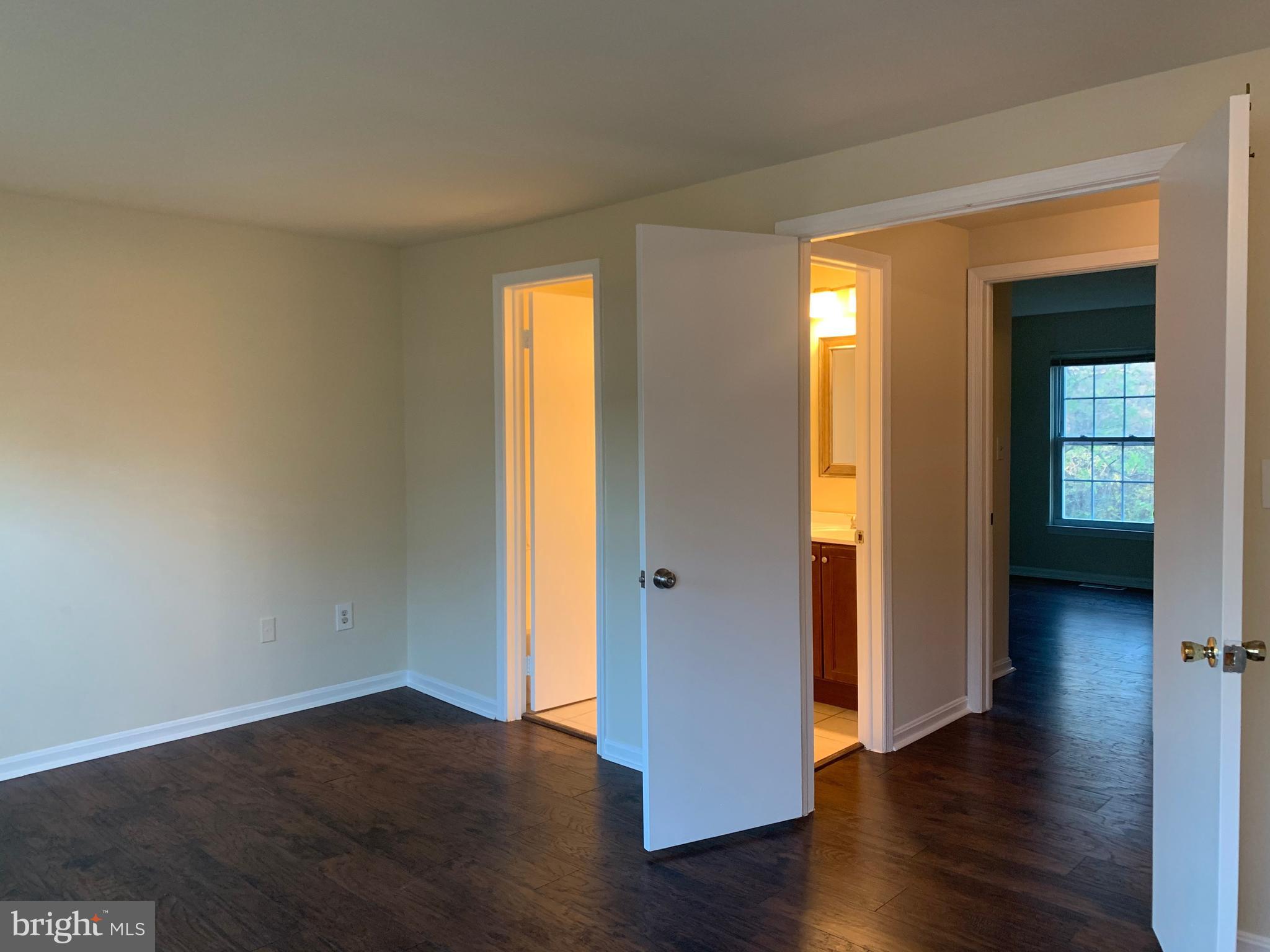 CARROLL PARK MANOR - Residential Lease