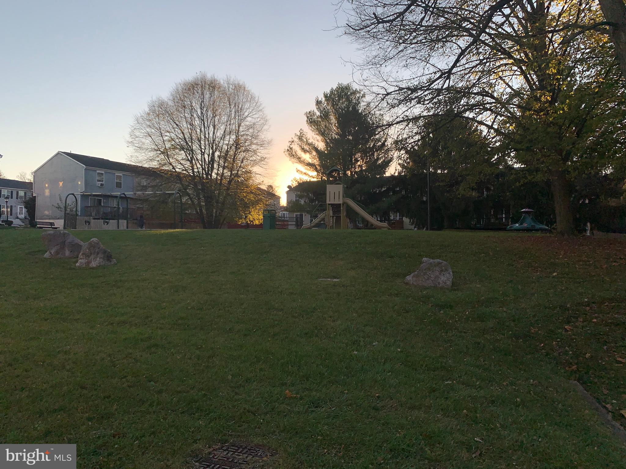 CARROLL PARK MANOR - Residential Lease