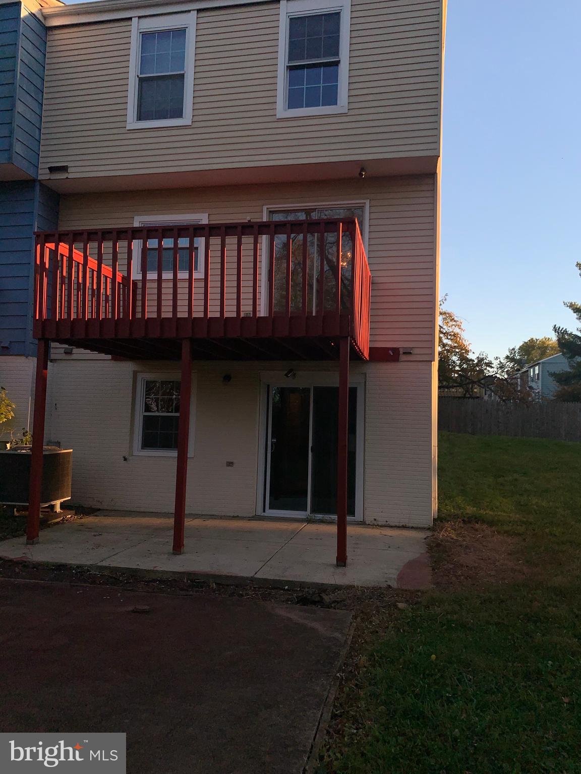 CARROLL PARK MANOR - Residential Lease