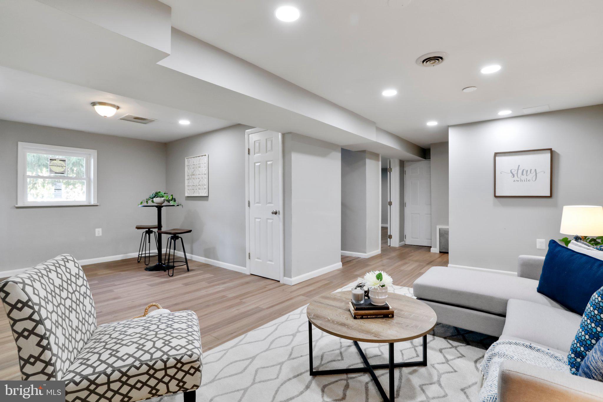 WALNUT GROVE - Residential