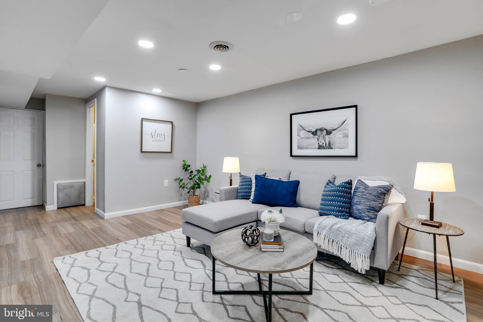 WALNUT GROVE - Residential