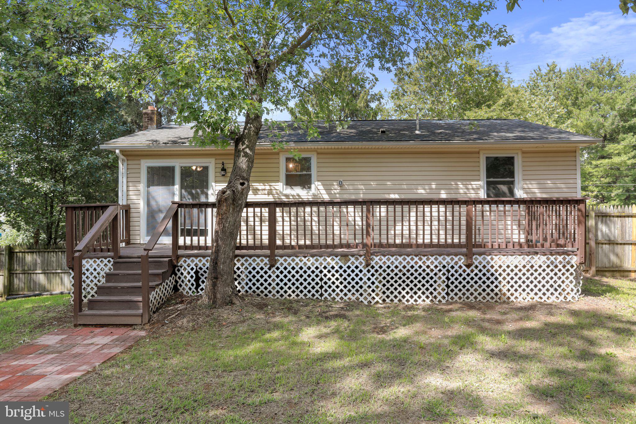 WALNUT GROVE - Residential