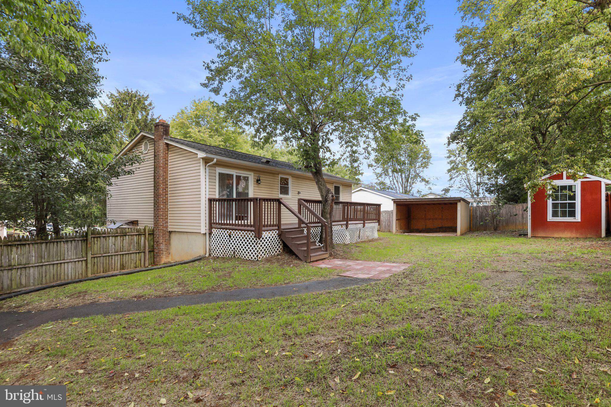 WALNUT GROVE - Residential