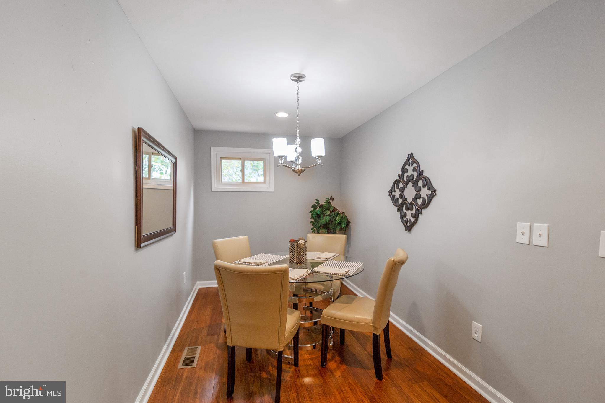 SUBURBIA - Residential