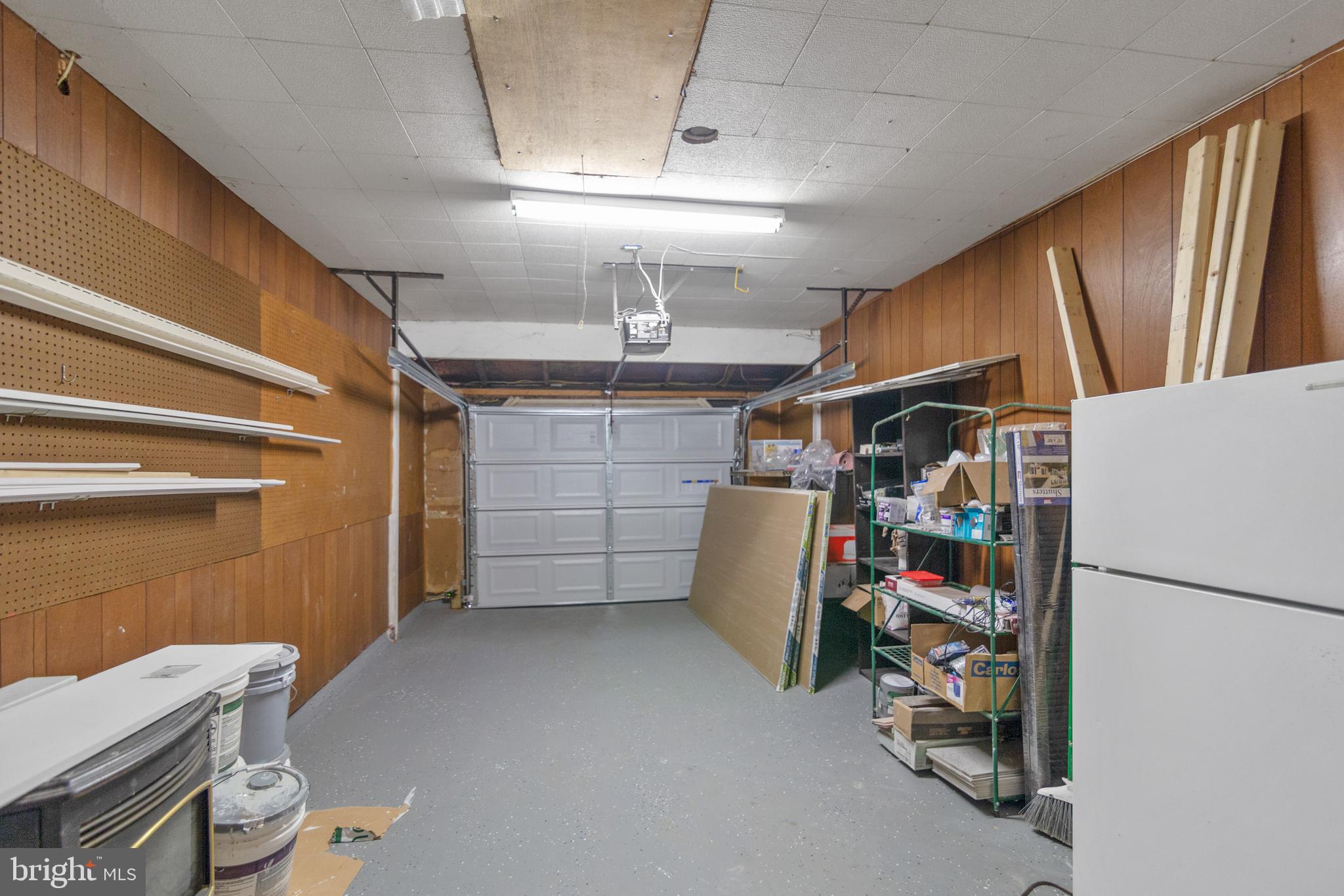 SUBURBIA - Residential