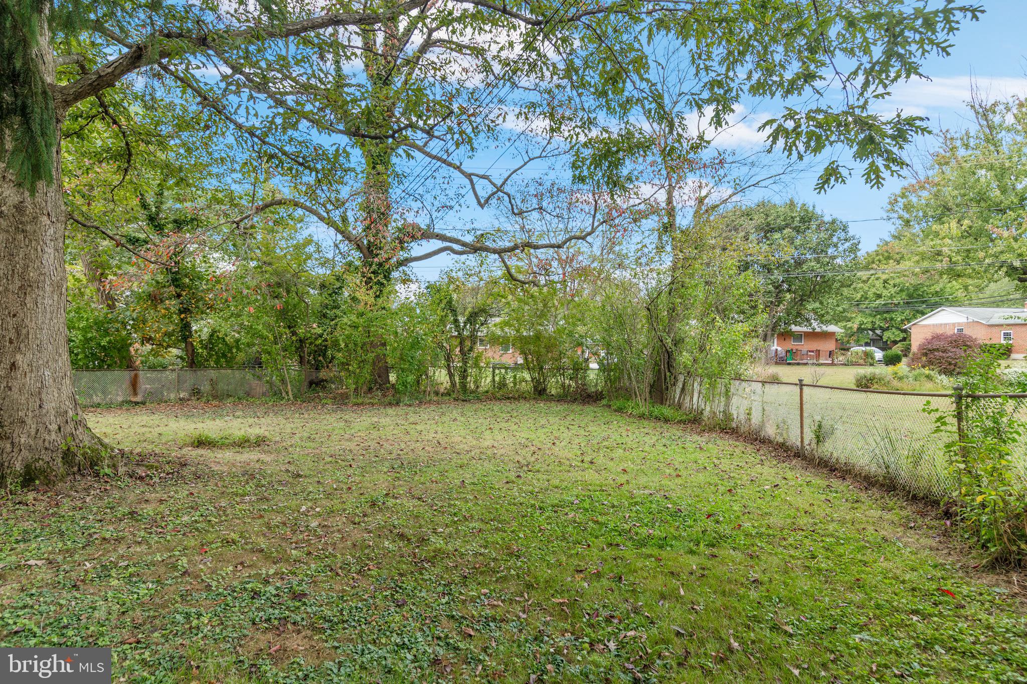 SUBURBIA - Residential