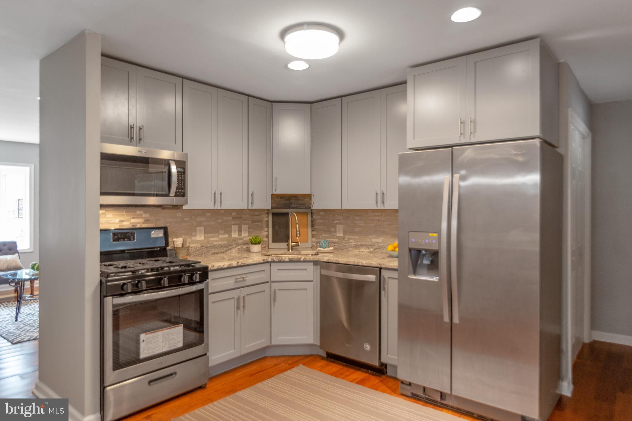 SUBURBIA - Residential