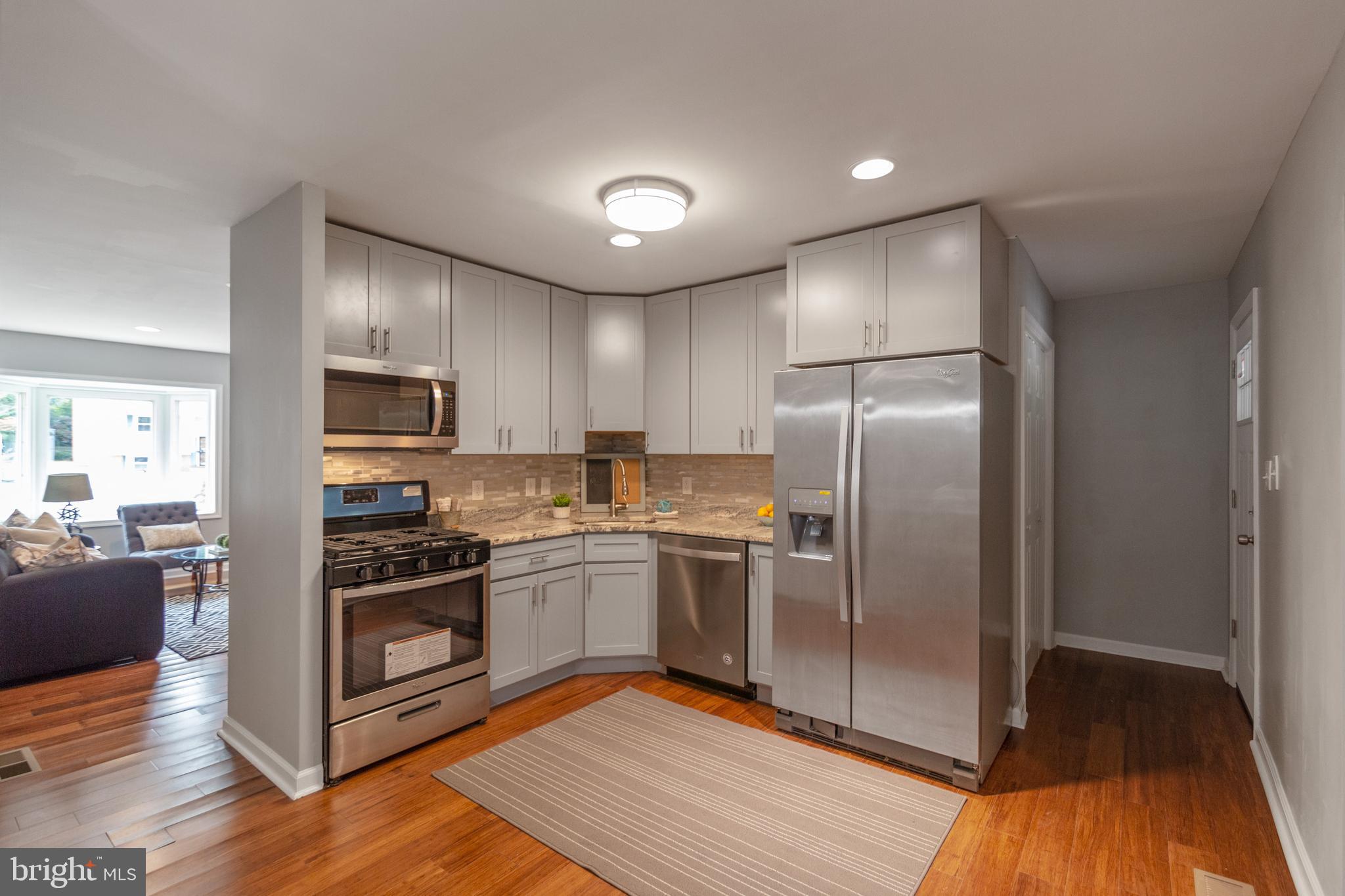 SUBURBIA - Residential