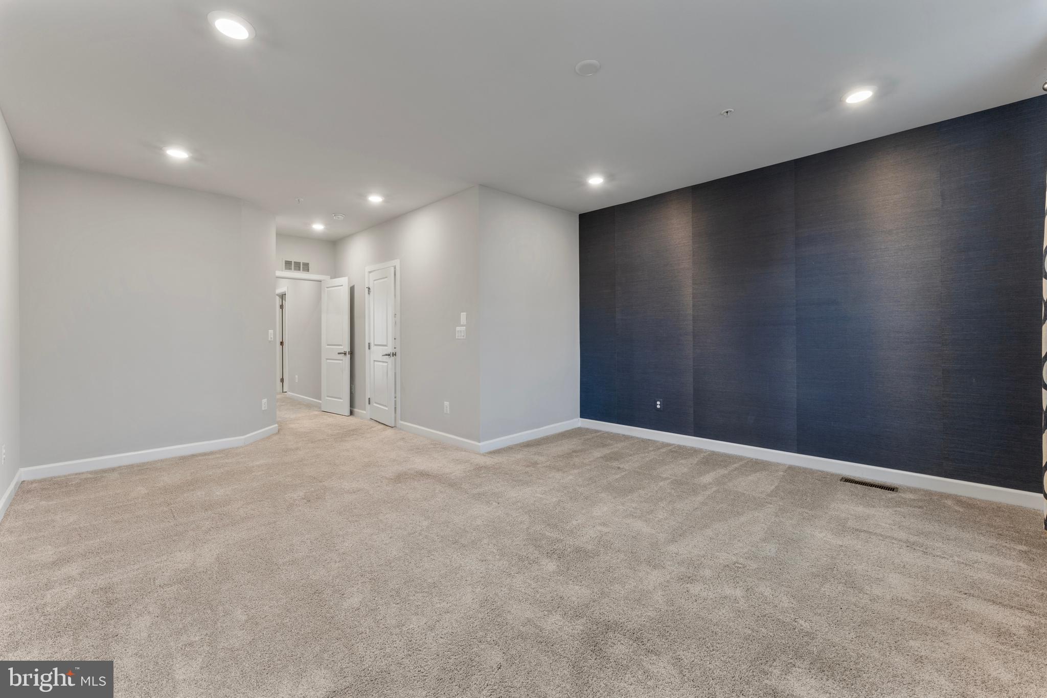 WATERVIEW AT WOODLAND PARK - Residential Lease