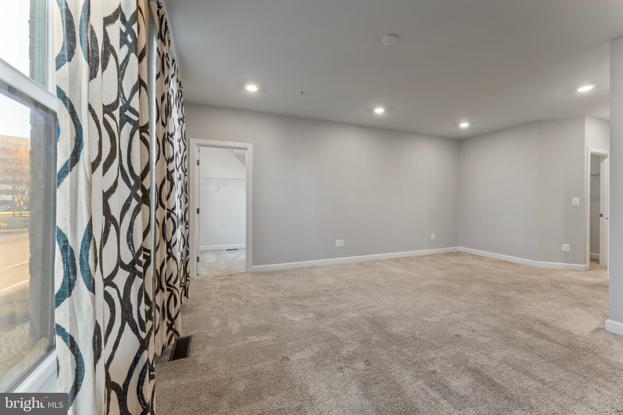 WATERVIEW AT WOODLAND PARK - Residential Lease