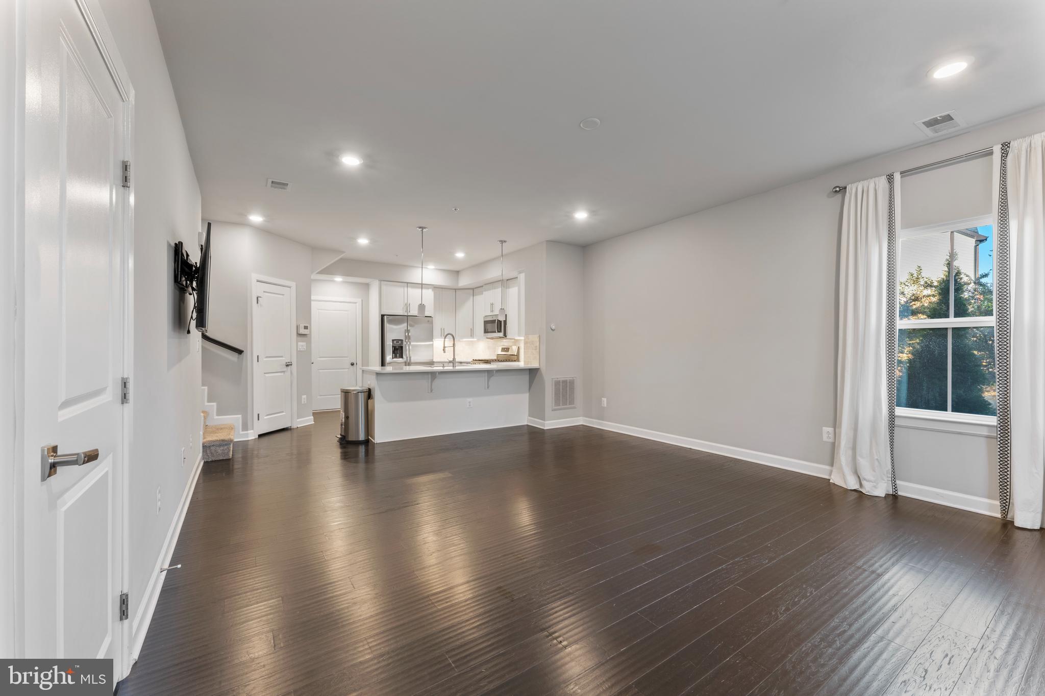 WATERVIEW AT WOODLAND PARK - Residential Lease