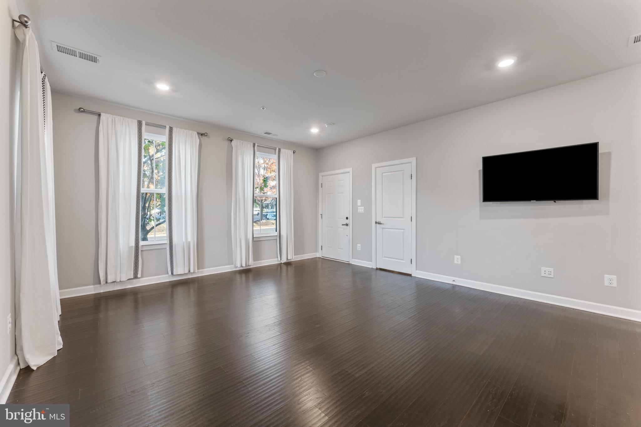 WATERVIEW AT WOODLAND PARK - Residential Lease