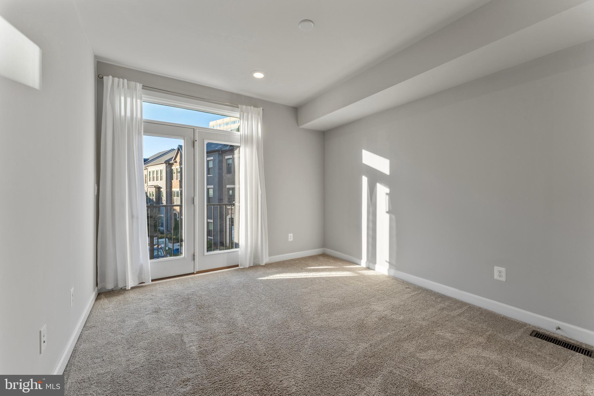 WATERVIEW AT WOODLAND PARK - Residential Lease