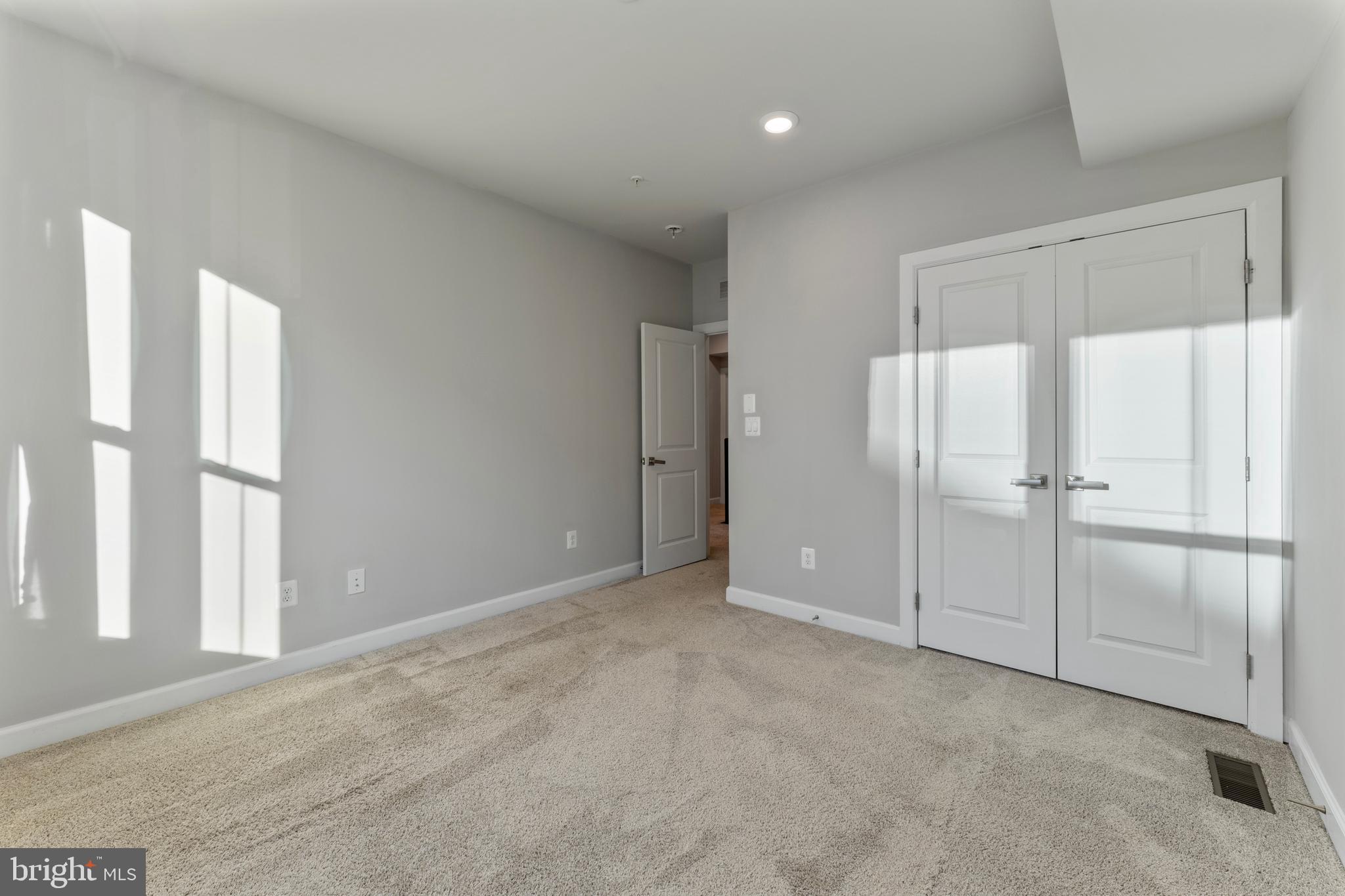 WATERVIEW AT WOODLAND PARK - Residential Lease