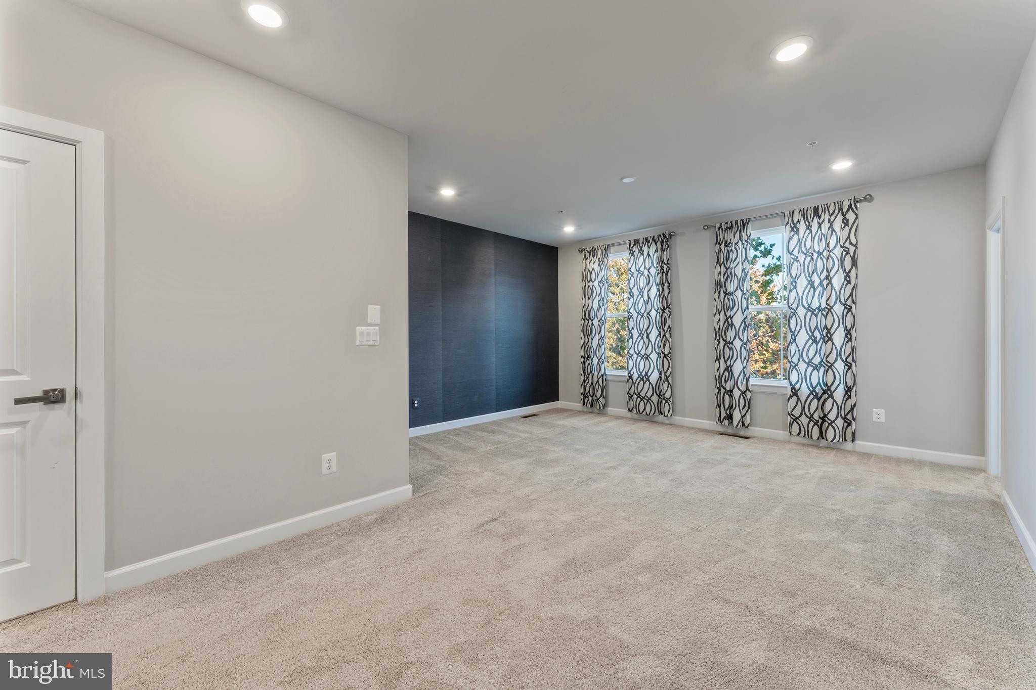 WATERVIEW AT WOODLAND PARK - Residential Lease