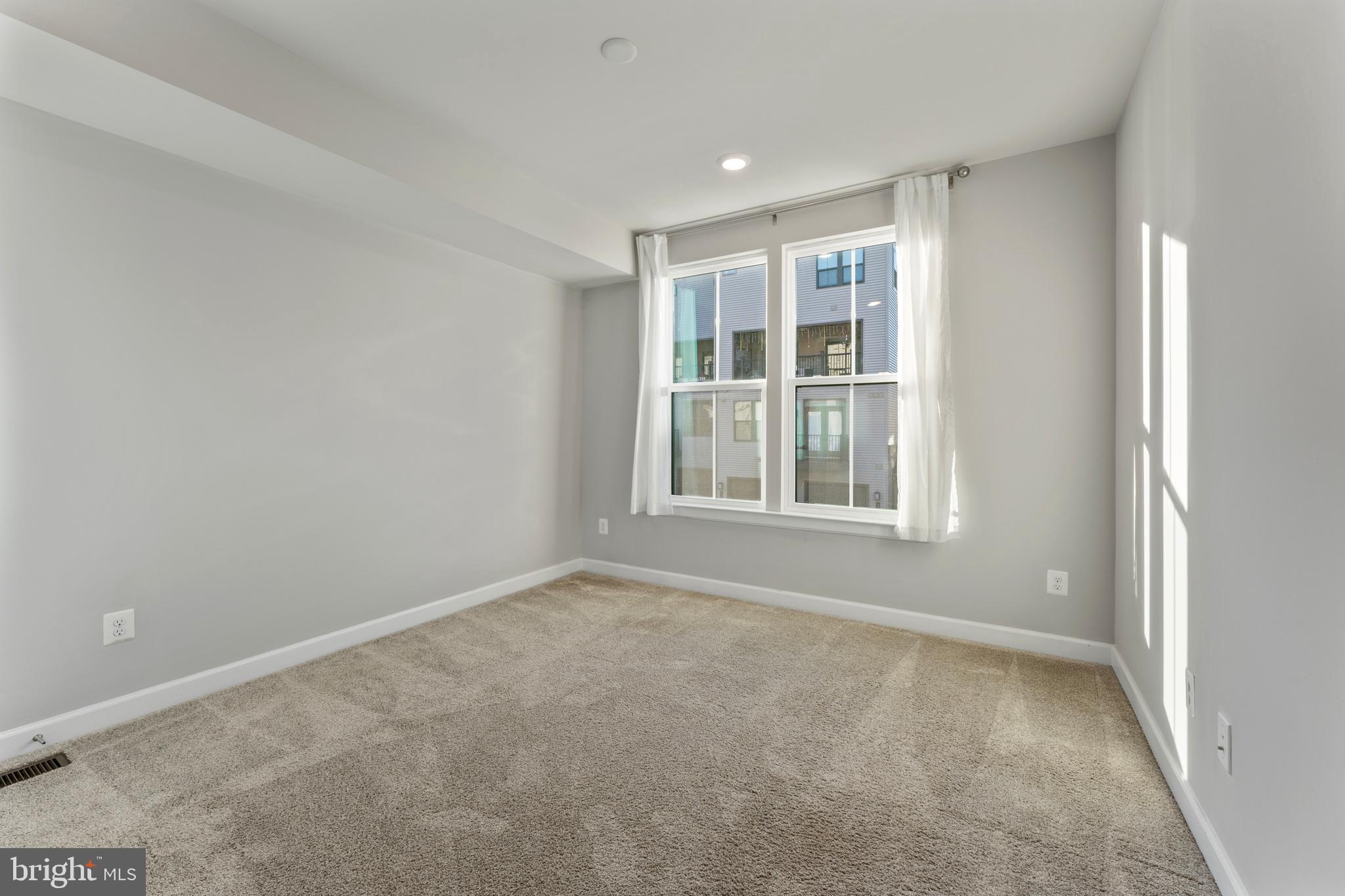 WATERVIEW AT WOODLAND PARK - Residential Lease