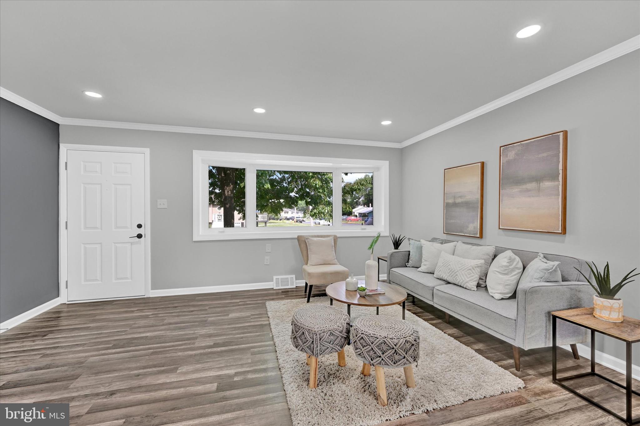 SUBURBIA - Residential