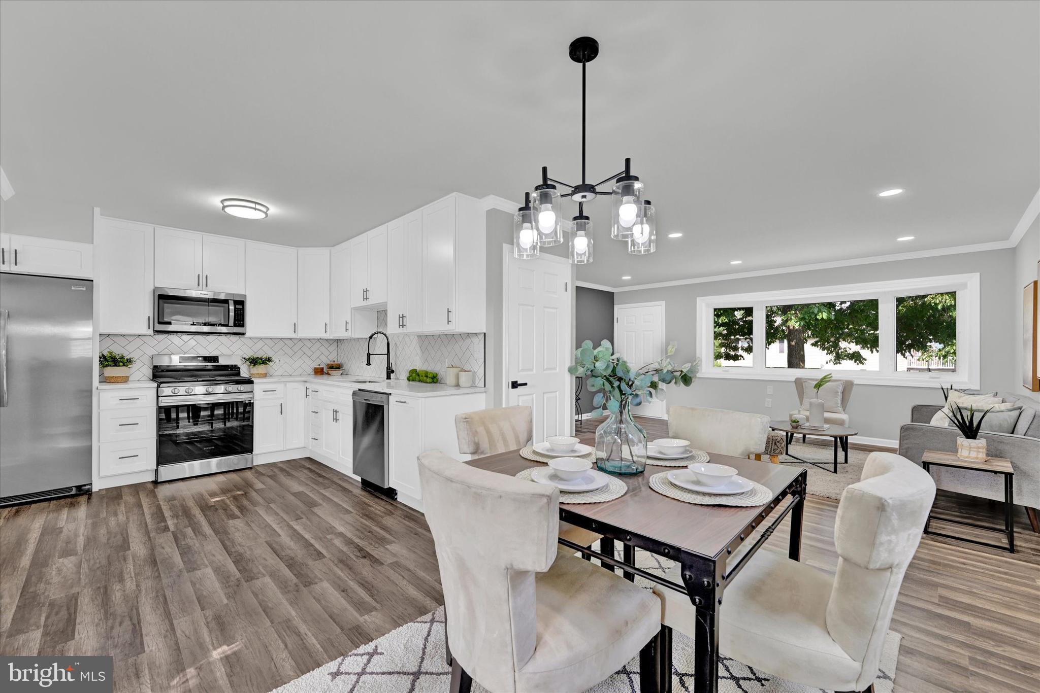 SUBURBIA - Residential