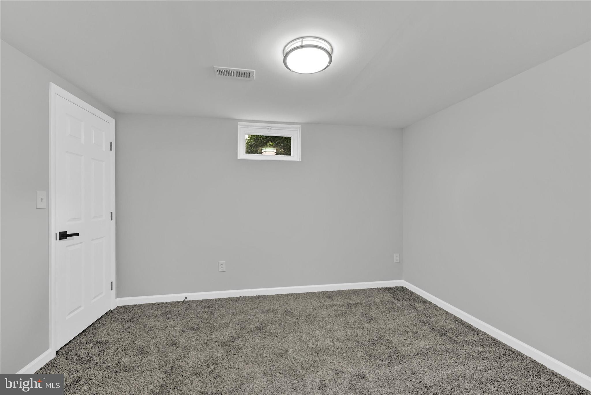 SUBURBIA - Residential